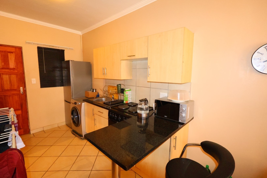 1 Bedroom Property for Sale in Vredenhof Sh Free State